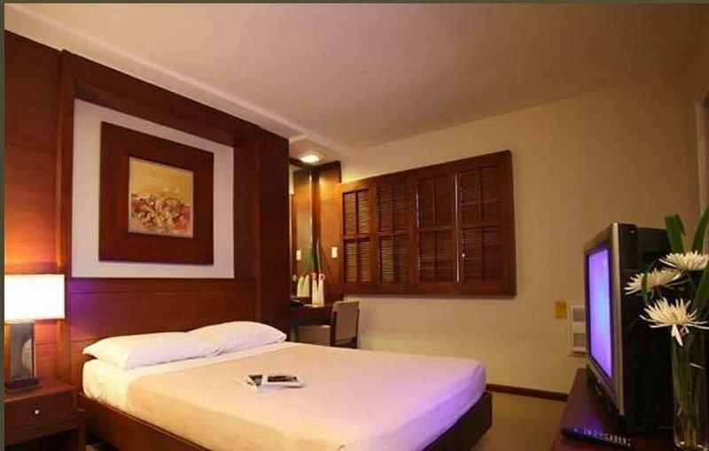Amorsolo Mansion Hotel Makati City Ngoại thất bức ảnh